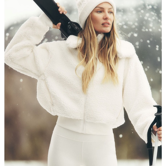 ALO Yoga Jackets & Blazers - ALO Yoga Cream Teddy Jacket